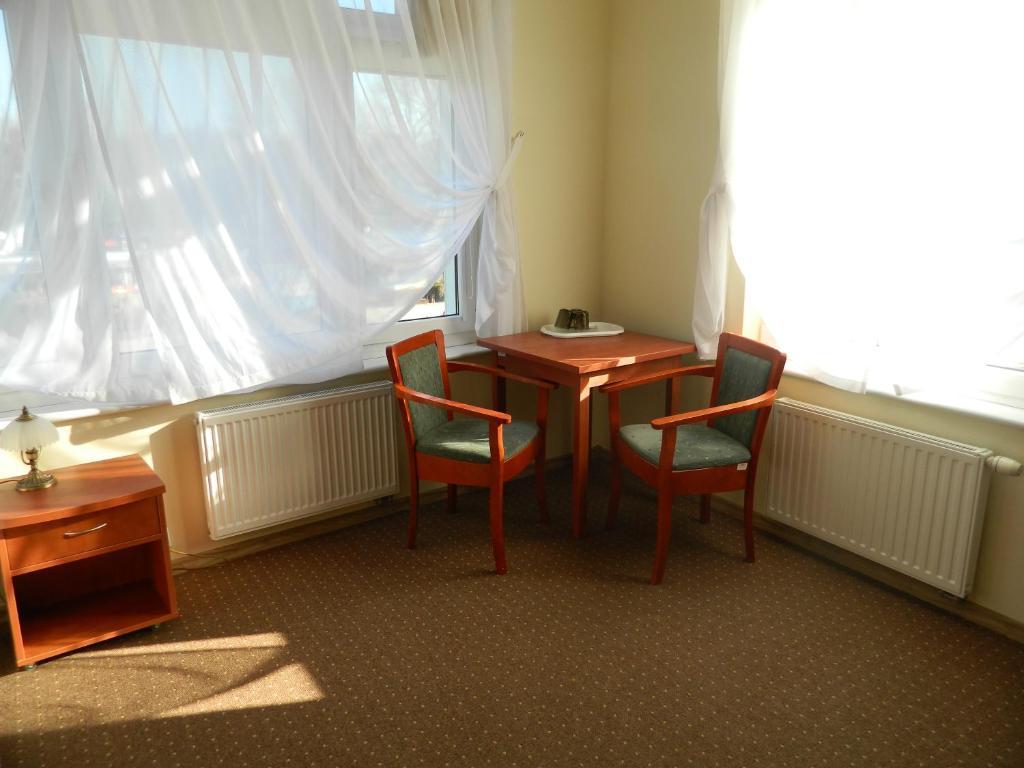 Bursztyn Bed & Breakfast Swinoujscie Oda fotoğraf